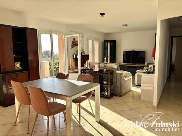 Appartement en Haut de Villa, T4 avec jardin privatif et vue mer, Quartier des Plaines.