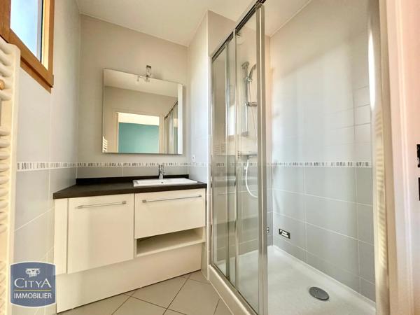 Appartement à louer 4 pièces 94.12m² Villeurbanne (69100)