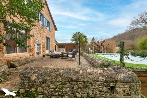 Maison à vendre |  Saint-Laurent-sur-Manoire |  8 pièces | 230 m²