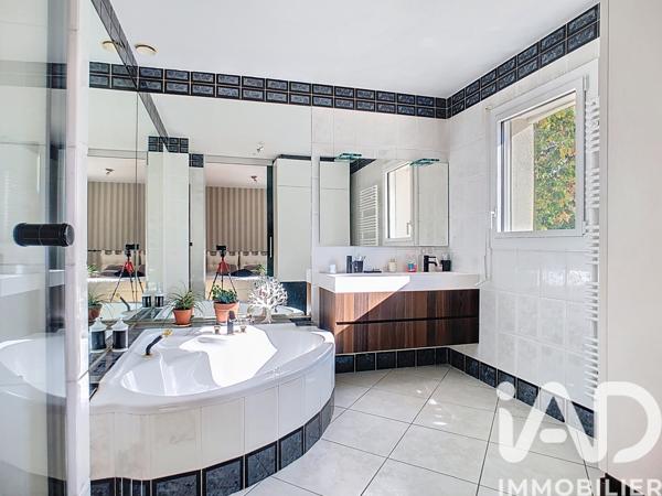 Maison à vendre 8 pièces 202 m² Basse-Goulaine