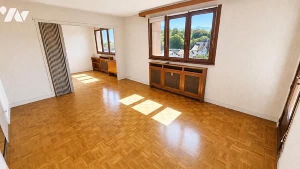 LA RAVOIRE, appartement type 3 bis de 82m2 au dernier étage avec ascenseur et vue dégagée