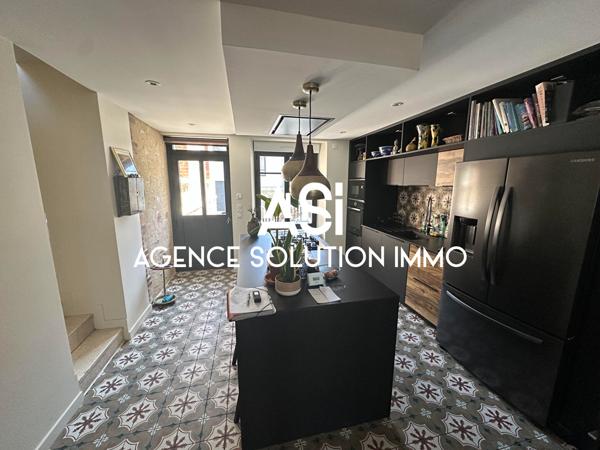 Tres belle Maison rénovée 6 pièce(s) 102 m2 avec piscine