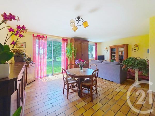 Maison à vendre  5 pièces - 111 m 2   MONTBETON  - 82