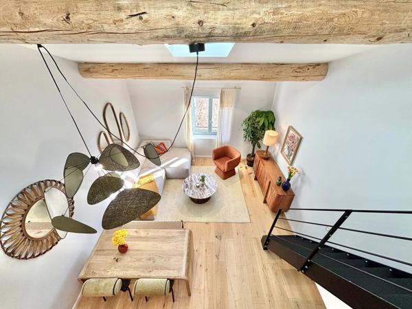 Superbe rénovation, belle maison en pierre du village !