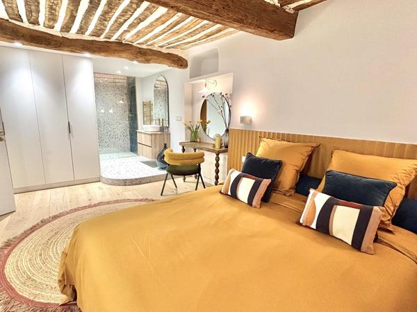 Superbe rénovation, belle maison en pierre du village !