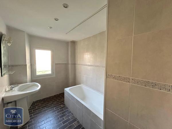 Maison à louer 4 pièces 122.8m²