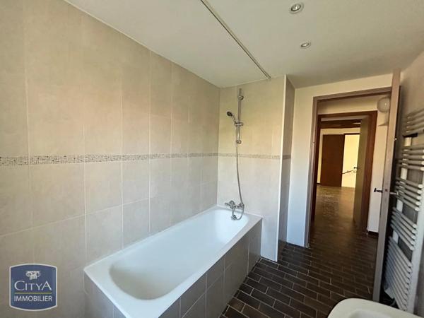 Maison à louer 4 pièces 122.8m²