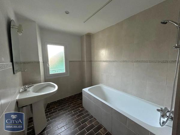 Maison à louer 4 pièces 122.8m²