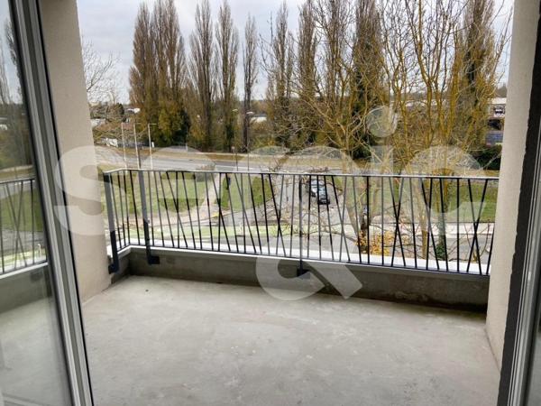 Location 2 Pieces 39 80000 Amiens 25 1507 01 0032