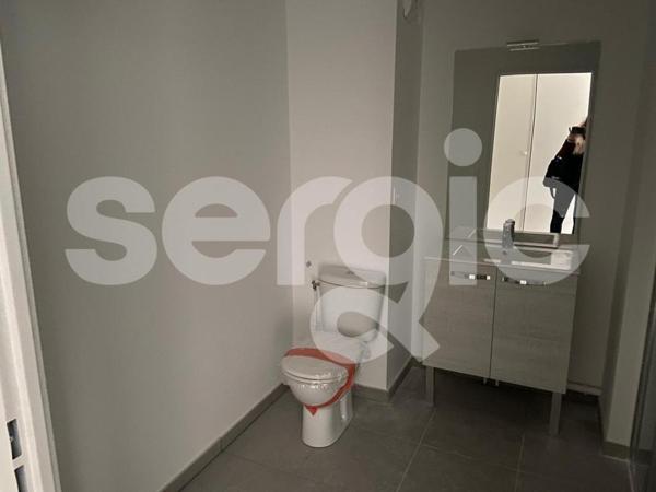 Location 2 Pieces 39 80000 Amiens 25 1507 01 0032