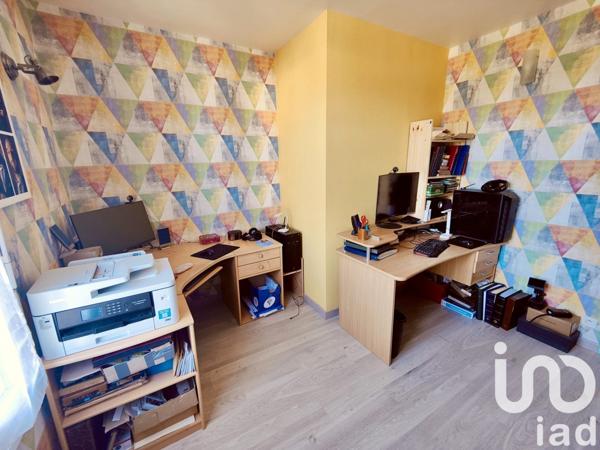 Maison de village 6 pièces de 159 m² à Saint-Étienne-de-Chigny (37230)