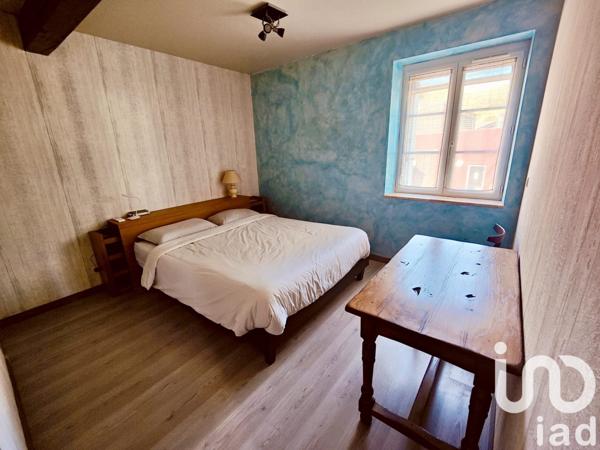 Maison de village 6 pièces de 159 m² à Saint-Étienne-de-Chigny (37230)