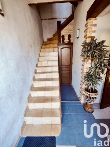 Maison de village 6 pièces de 159 m² à Saint-Étienne-de-Chigny (37230)