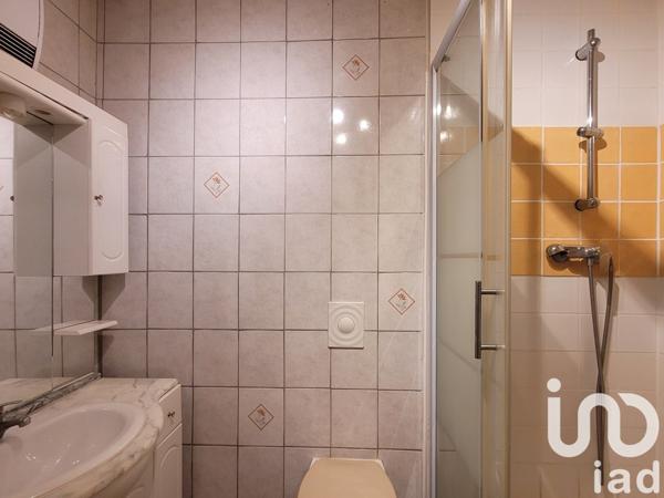 Appartement 3 pièces de 49 m² à Manosque (04100)