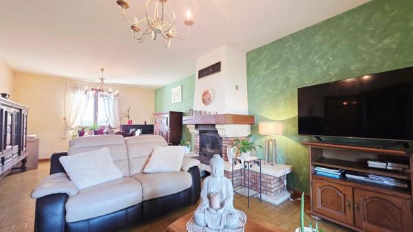 MEHUN SUR YEVRE MAISON 4 PIECES 3 CHAMBRES GARAGE JARDIN