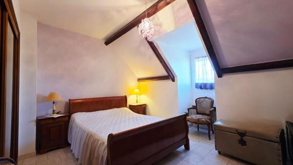 MEHUN SUR YEVRE MAISON 4 PIECES 3 CHAMBRES GARAGE JARDIN