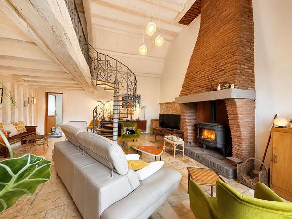 Maison Saint-ay 8 pièce(s) 209 m2