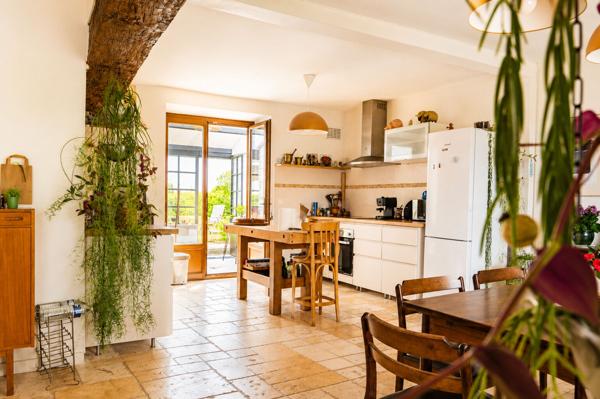 Maison Saint-ay 8 pièce(s) 209 m2