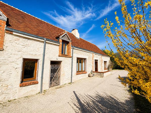 Maison Saint-ay 8 pièce(s) 209 m2