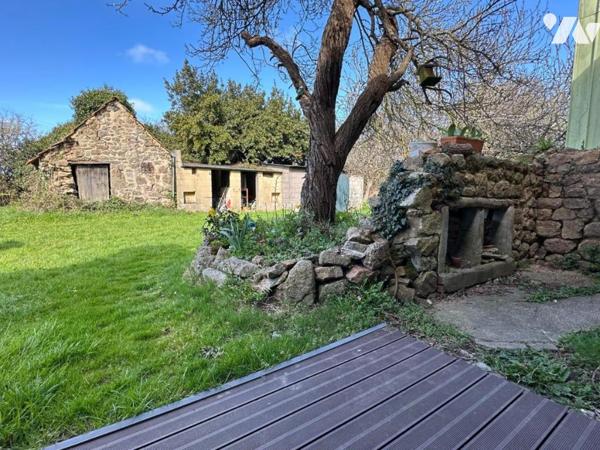 Maison individuelle en pierre COSQUEVILLE (50330)