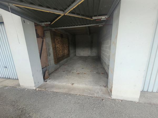 Parking / box 15 m2