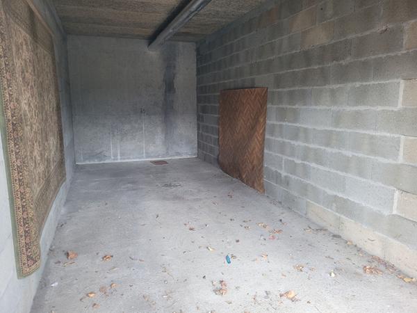 Parking / box 15 m2