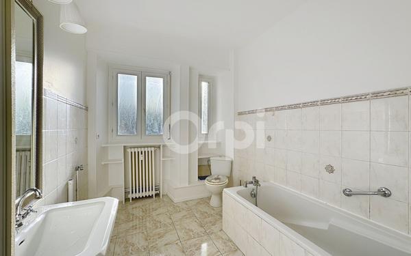 Appartement à louer    3 pièces •  Chaumont