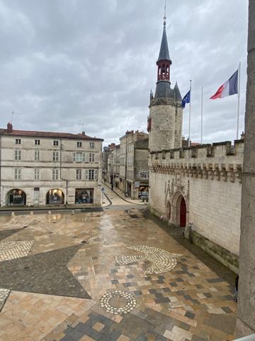 Bel appartement ascenseur - parking - belle vue