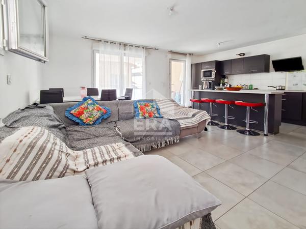 T4 de 86 m²  avec balcon et terrasse + Parking