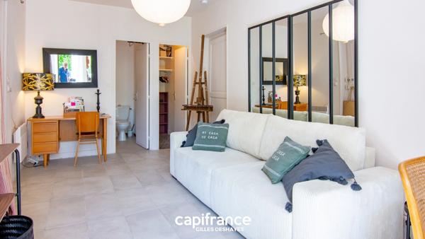 AVALLON (89200) Plein Centre Immeuble composé de trois appartements