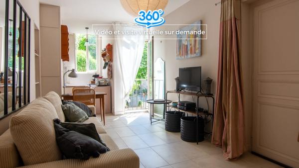 AVALLON (89200) Plein Centre Immeuble composé de trois appartements