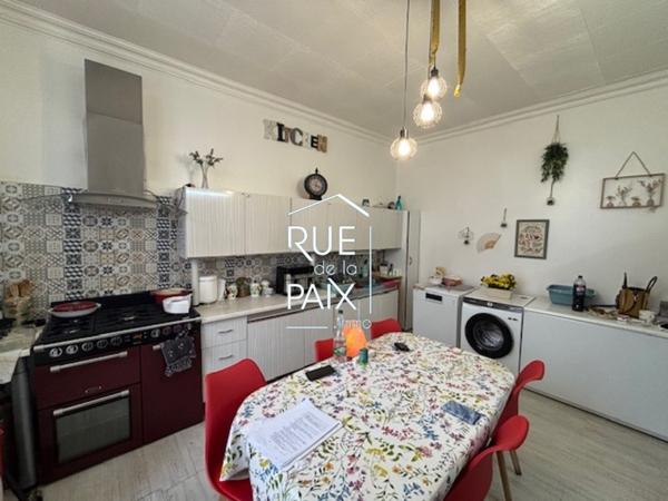 79220 CHAMPDENIERS Maison Champdeniers 5 pièce(s) 123 m2