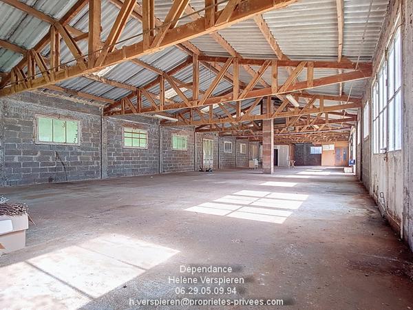 Maison  10 pièce(s) 217 m2 hangar 300 m2 jardin 7000 m2