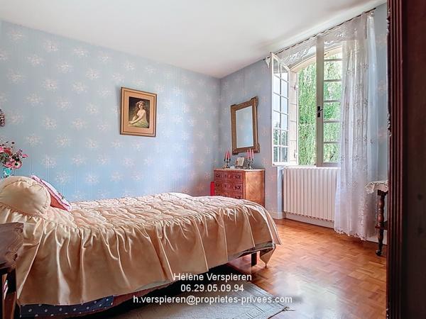 Maison  10 pièce(s) 217 m2 hangar 300 m2 jardin 7000 m2