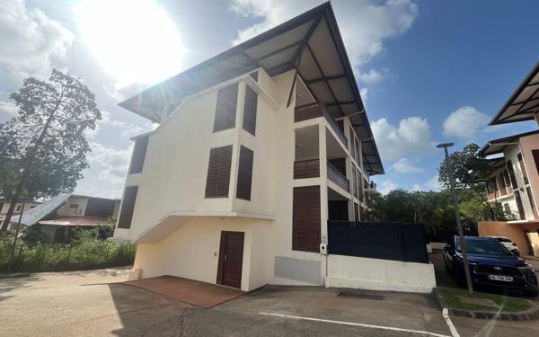 Appartement à vendre    3 pièces •  Remire-Montjoly