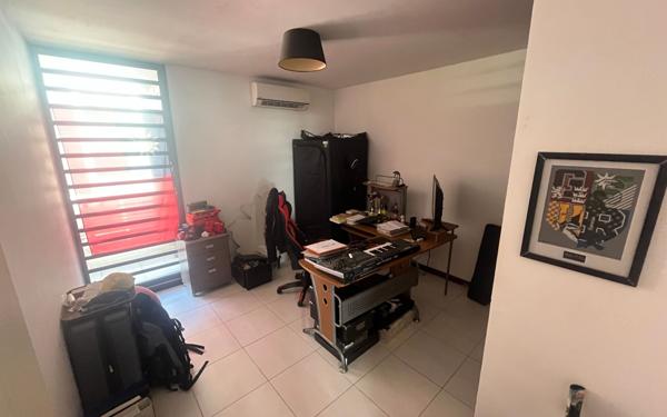 Appartement à vendre    3 pièces •  Remire-Montjoly