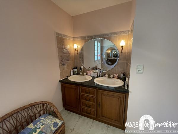 Vente Pavillon de plain-pied avec partie sous-sol - 118m² - 4 pièces - LOUZAC SAINT ANDRÉ