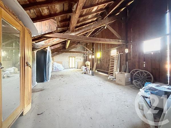 Maison à vendre  1 pièce - 100 m 2   VOLVIC  - 63