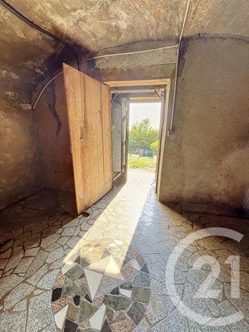 Maison à vendre  1 pièce - 100 m 2   VOLVIC  - 63