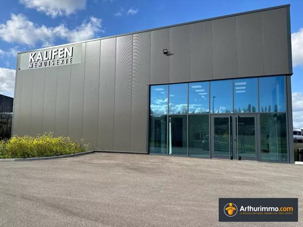 Vente Local commercial 936 m2 à Vaulx-Milieu