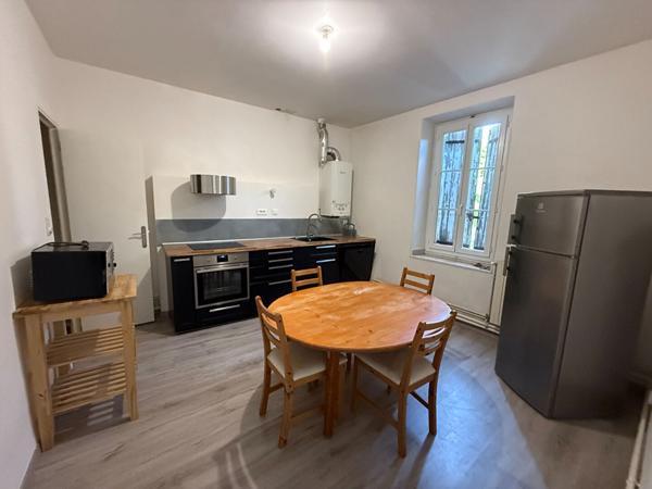 APPARTEMENT 3 CHAMBRES A CARCASSONNE