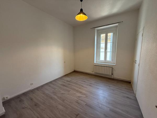 APPARTEMENT 3 CHAMBRES A CARCASSONNE