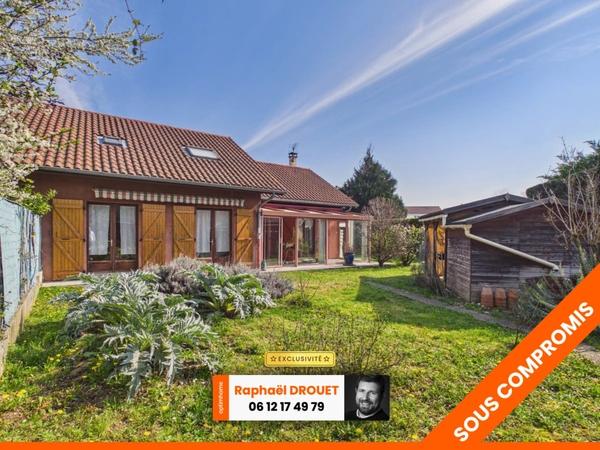 PONT EVEQUE – MAISON FAMILIALE DE 130 M2 DE 7 PIECES – 5 CHAMBRES – GARAGE – CAVE