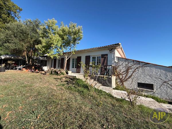 Maison à vendre Pons - 5 pièces, 141m² avec 4 chambre(s) à 202 635€ - AJP Immobilier Pons