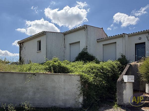 Maison à vendre Pons - 5 pièces, 141m² avec 4 chambre(s) à 202 635€ - AJP Immobilier Pons