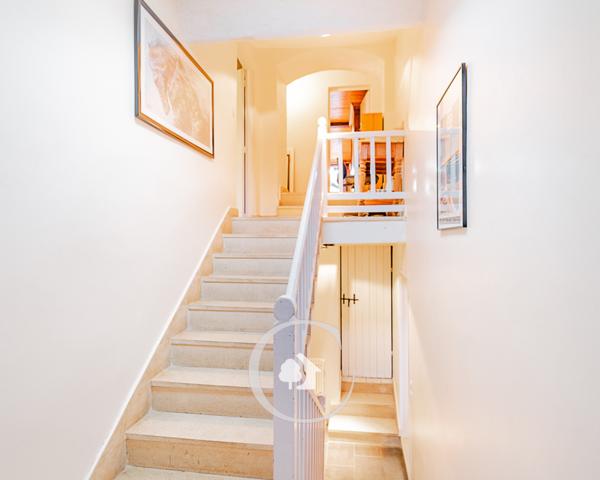 Saint-Germain-du-Puch (33750) Bâtisse de 260m² - 6 chambres - Parc arboré