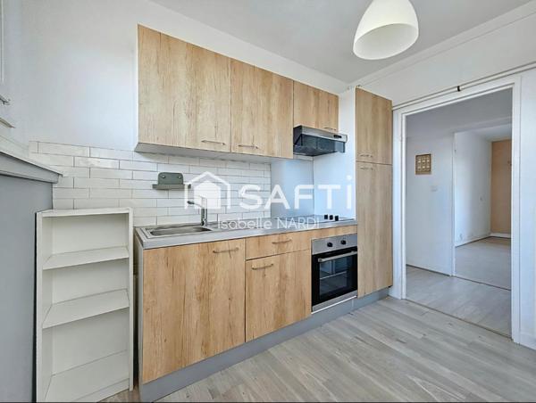 Un appartement lumineux et idéalement situé pour un quotidien facilité.