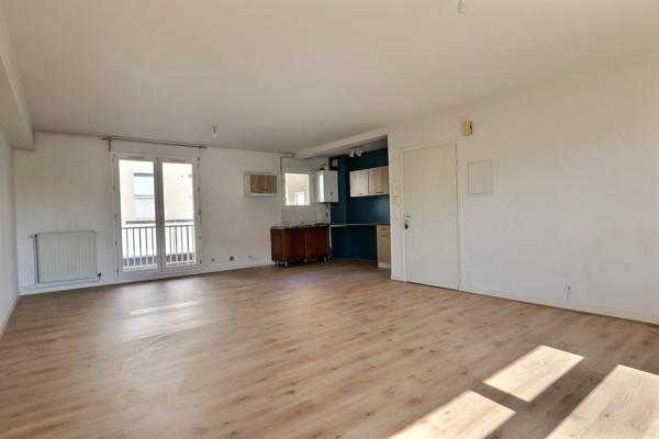 LA GLACIERE LES BUGHES Appartement Clermont Ferrand   5 piece(s)   80 m2- garage
