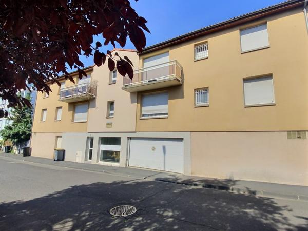 LA GLACIERE LES BUGHES Appartement Clermont Ferrand   5 piece(s)   80 m2- garage