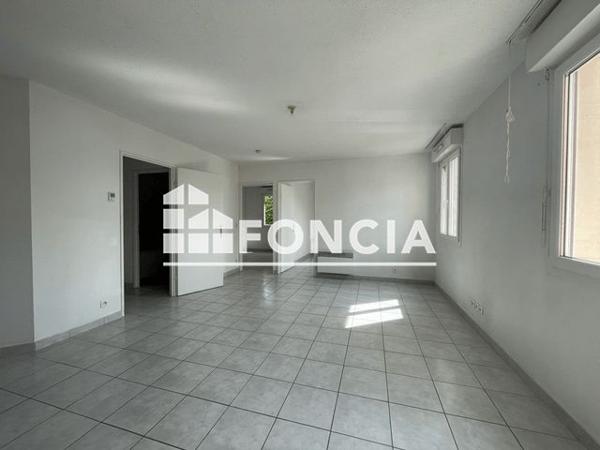Location Appartement 3 pièces 67.2 m² - 45 RUE PIERRE CAMPION Beuzeville 27210